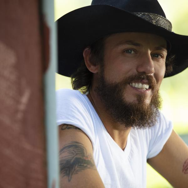 CHRIS JANSON BRINGS TOGETHER SPECIAL GUESTS, FAMOUS FRIENDS FOR "COLD BEER TRUTH" 