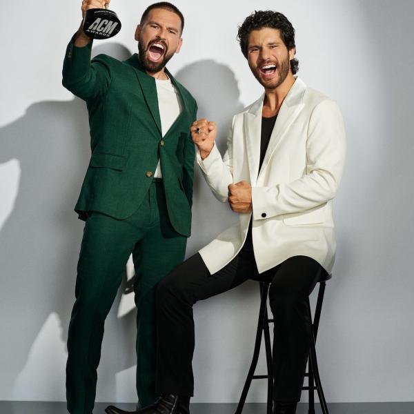 DAN + SHAY AWARDED THE ACM DUO OF THE YEAR FOR THE FOURTH TIME
