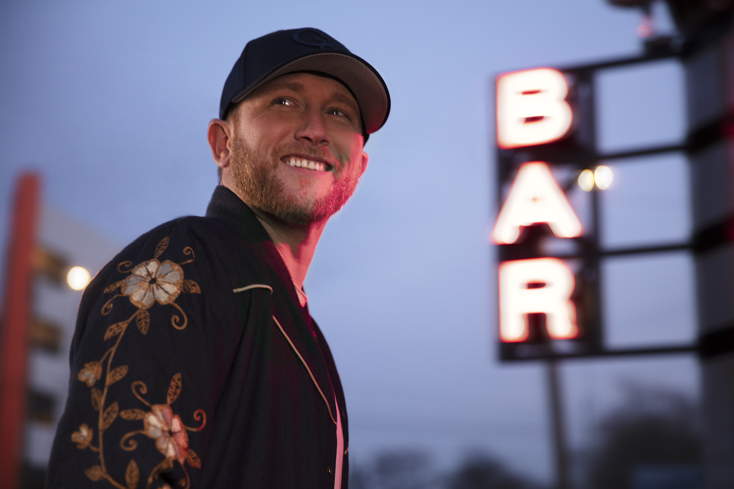 COLE SWINDELL RELEASES ACOUSTIC VIDEO FOR "SINGLE SATURDAY NIGHT"