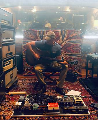 KENNY CHESNEY GOES TO NO SHOES NATION FOR NEW RECORD
