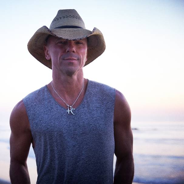 KENNY CHESNEY'S NO SHOES REEFS KEEPS BUILDING