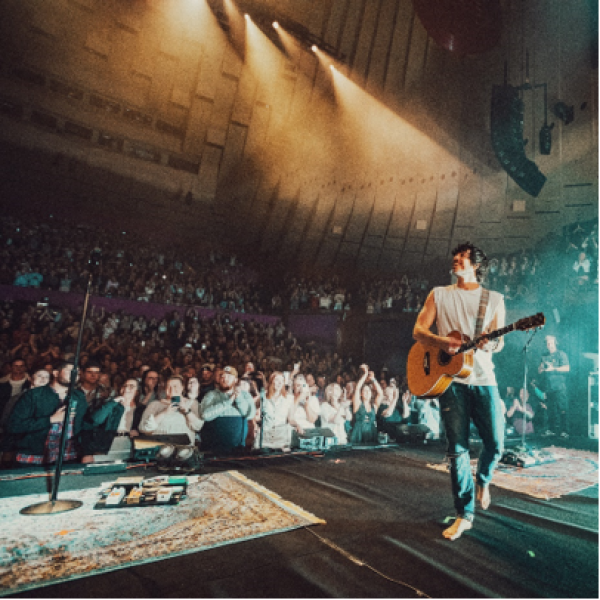 MORGAN EVANS ANNOUNCES LIVE AT THE SYDNEY OPERA HOUSE ALBUM OUT APRIL 12 + SHARES FIRST LIVE TRACK “ON MY OWN AGAIN”